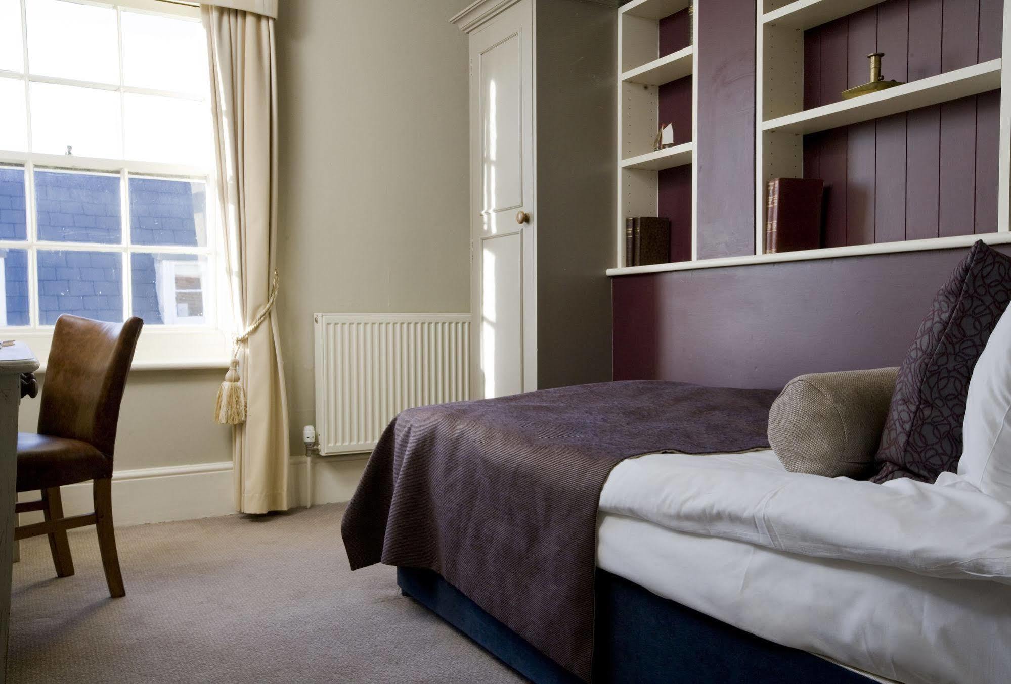 Royal Hotel Deal Bagian luar foto