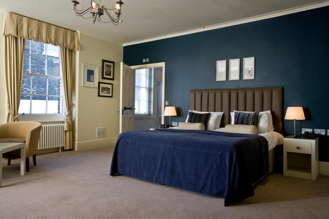 Royal Hotel Deal Bagian luar foto