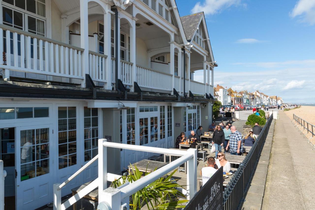 Royal Hotel Deal Bagian luar foto